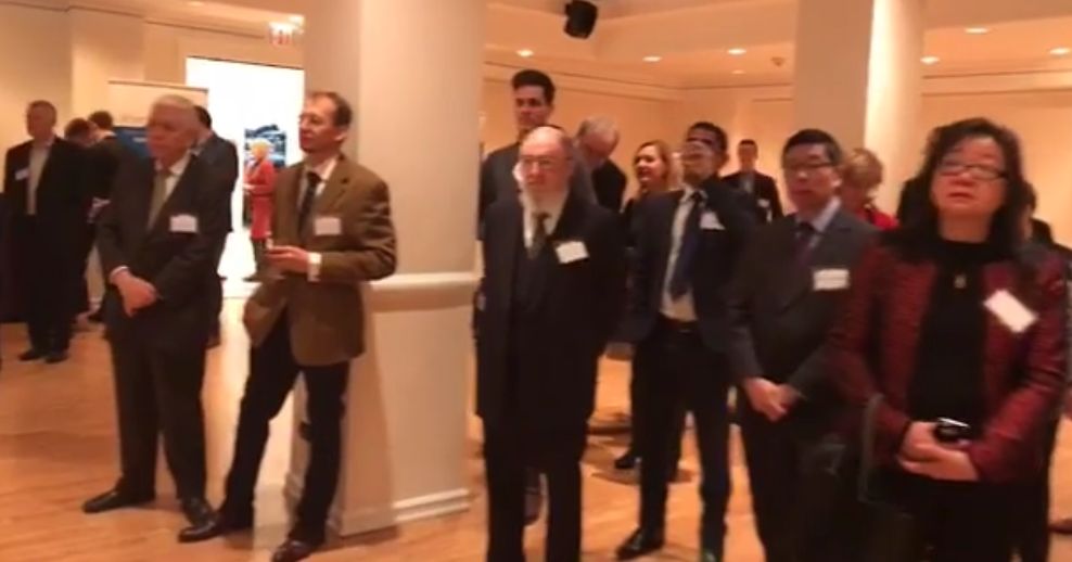 Élő televíziós közvetítés a New York-i Főkonzulátusról